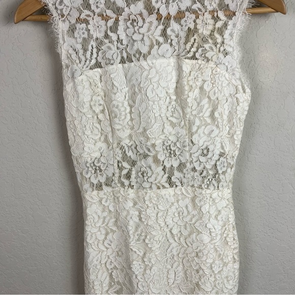 Alexis Dress Leni Lace Cut Out Midi - Picture 6 of 12